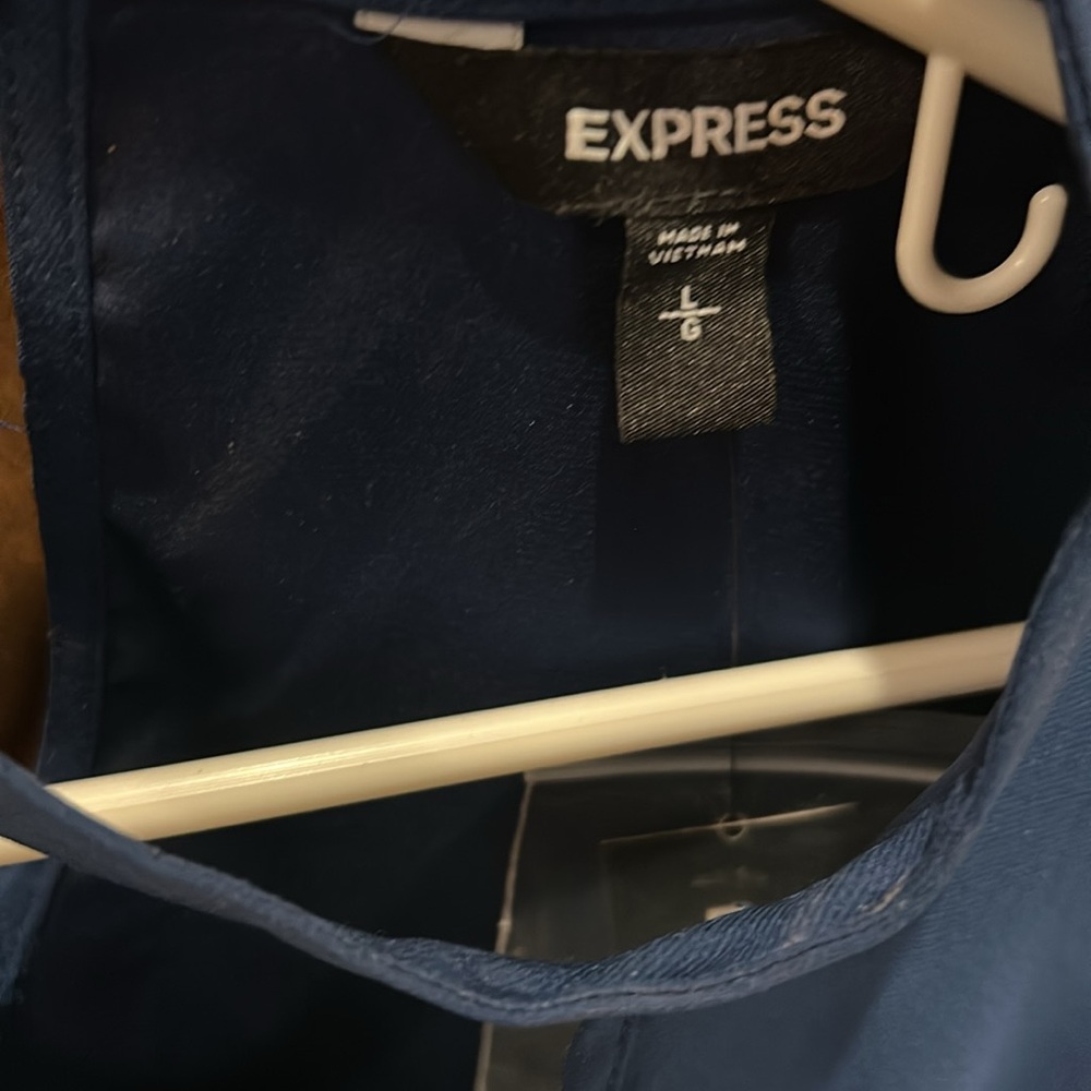 Express Top - Picture 4 of 8